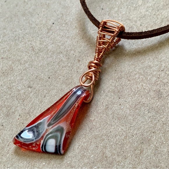 Artisan Upcycled Glass Charm Pendant - Handcrafted NWT. - Picture 6 of 7